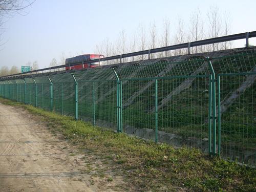 高速公路隔離柵